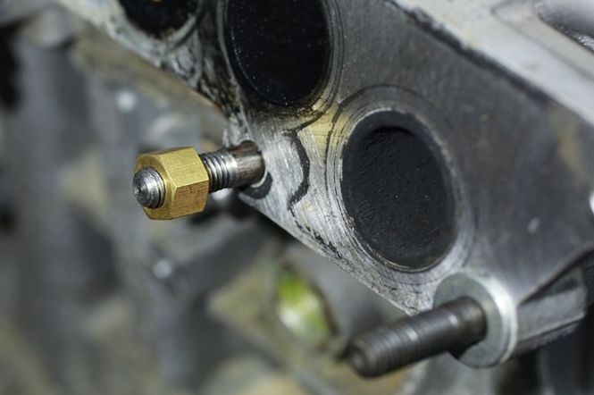 Hovedbilde Manifold bolter og muttere sett M8 og M10 100 deler 37657